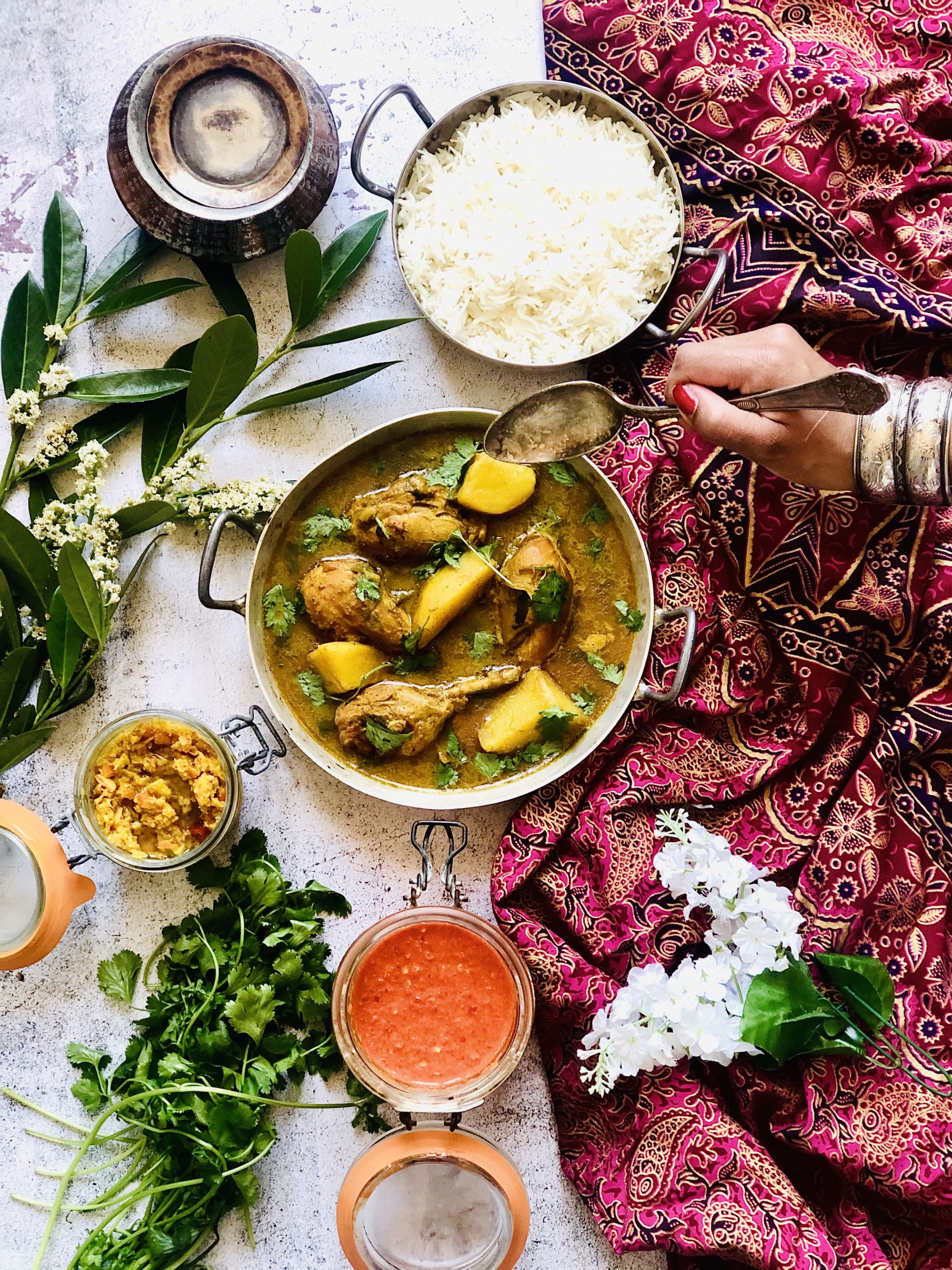 Comment préparer le poulet au curry vert indien: recette facile