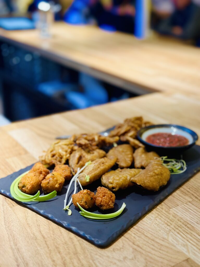 Bienvenue chez Papa O’Rum Gadjaks, tapas mauricienne, situé plein coeur Paris